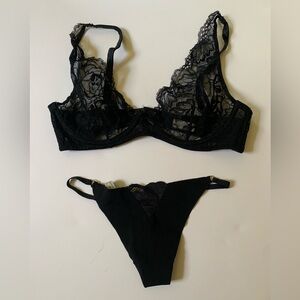 Fleur Du Mal essentials bra set